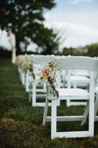 Wedding Planning Tips - Rustic Barn Wedding With Mason Jars