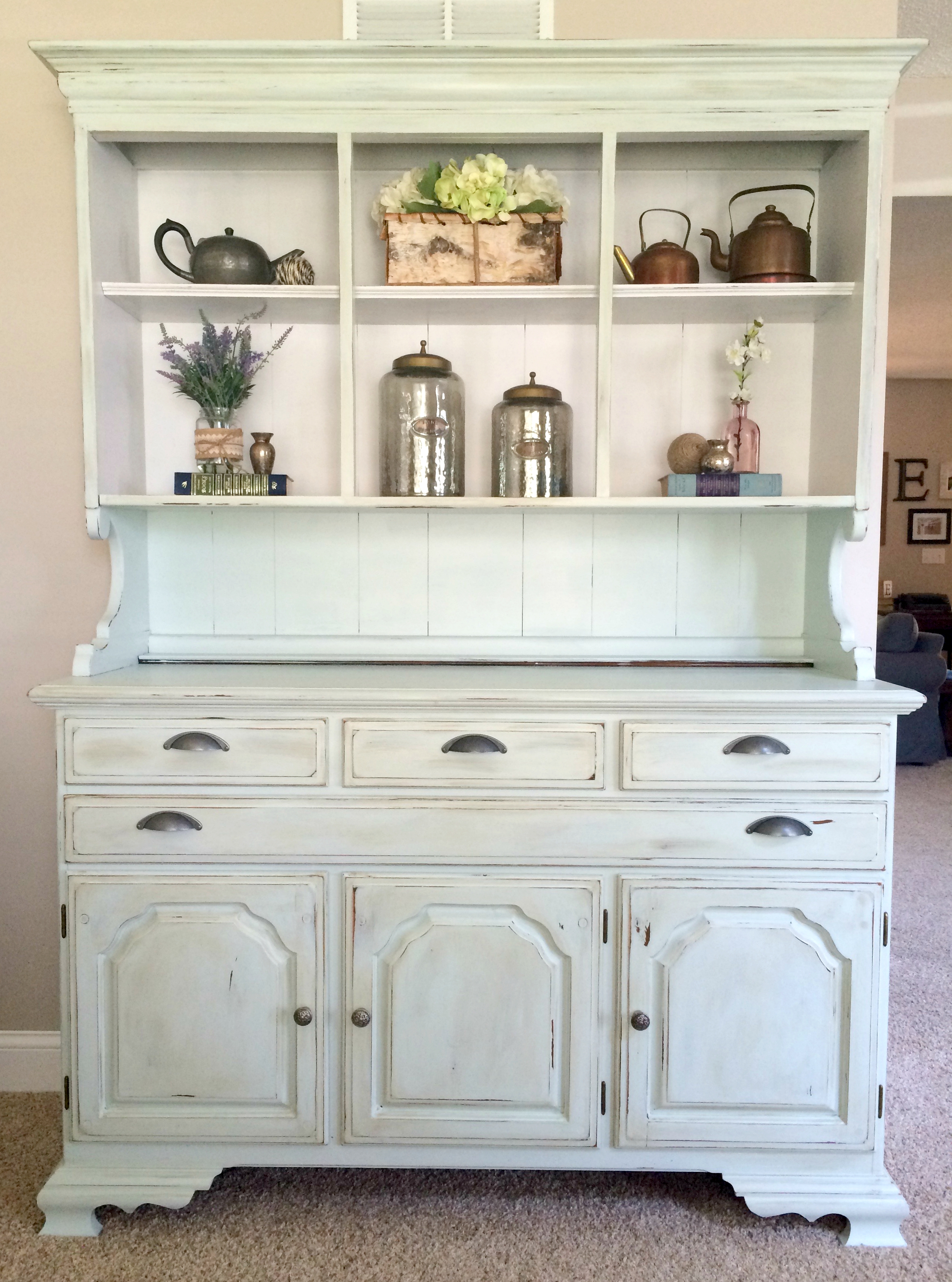 How To Paint And Distress A Wood Hutch Sobremesa Stories