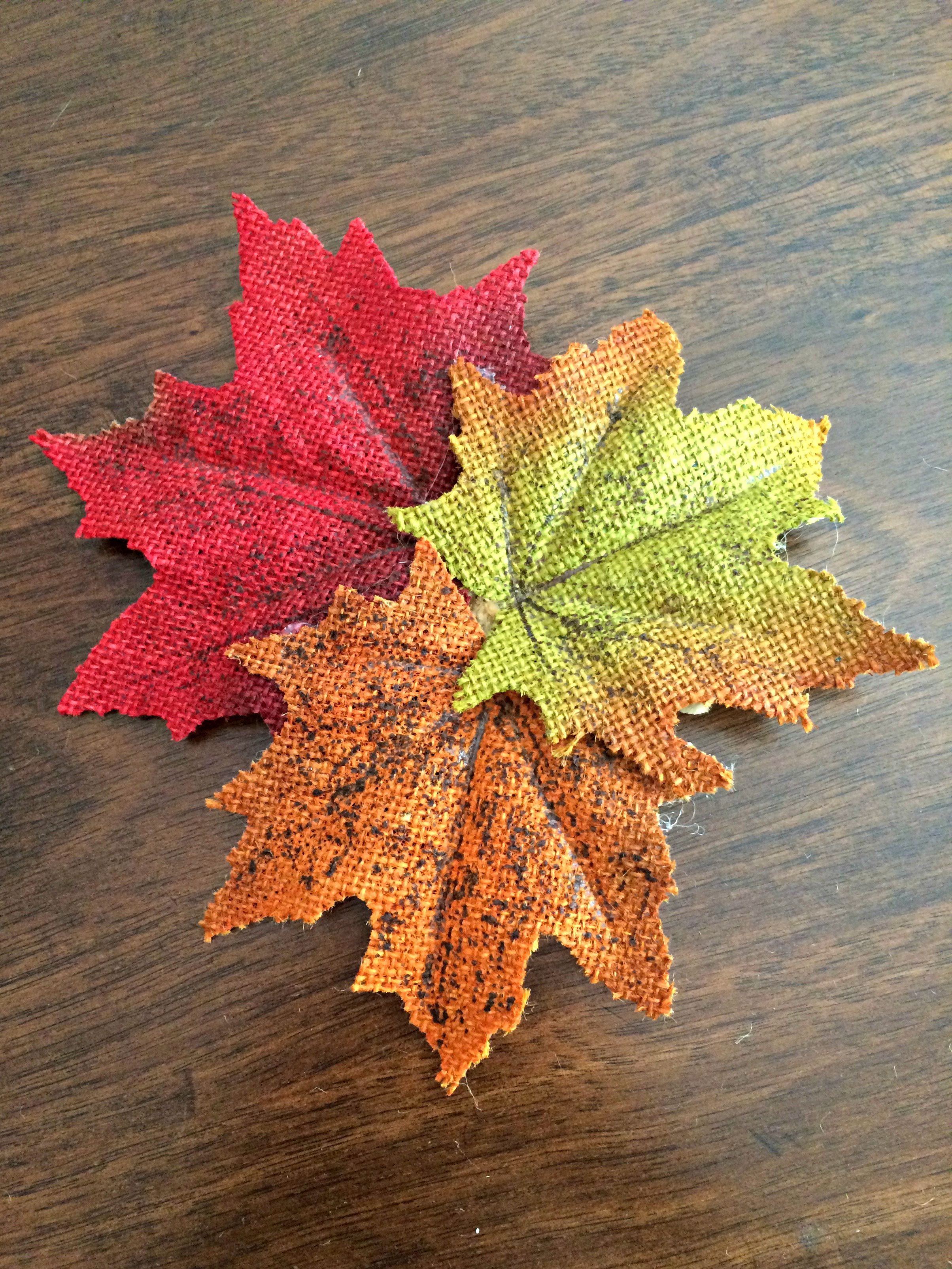 This rustic fall burlap bubble wreath is simple, beautiful, easy to make, and involves just a few materials. Check out this post for the easy step-by-step tutorial! 