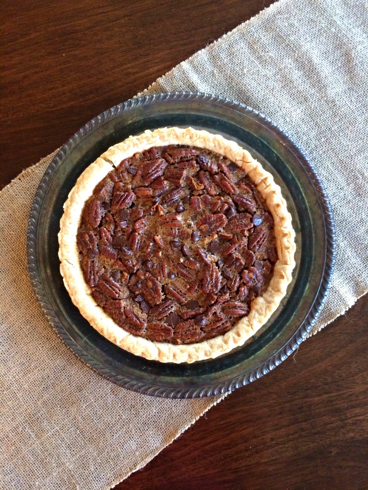 This delicious mocha pecan pie is SO easy to make and full of chocolate, pecan, and coffee flavors. A must try for Thanksgiving and Christmas!