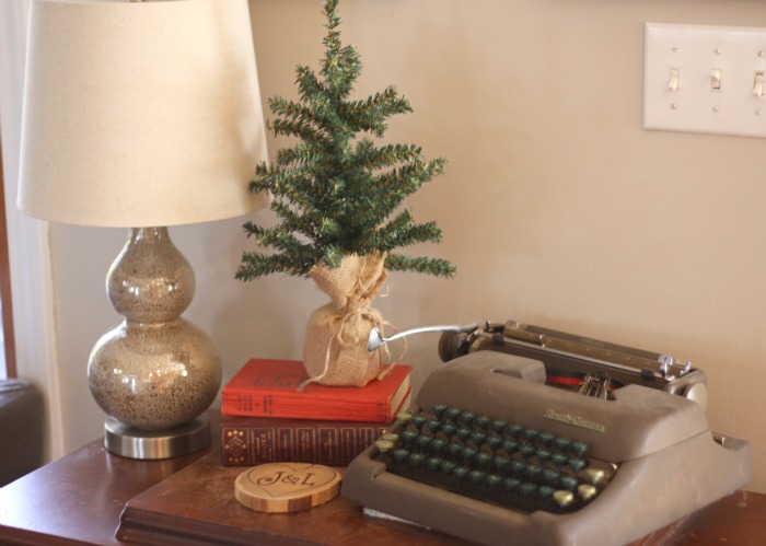 Beautiful Christmas home tour with neutrals, vintage touches, and pops of red and green! So many pretty and easy ideas!