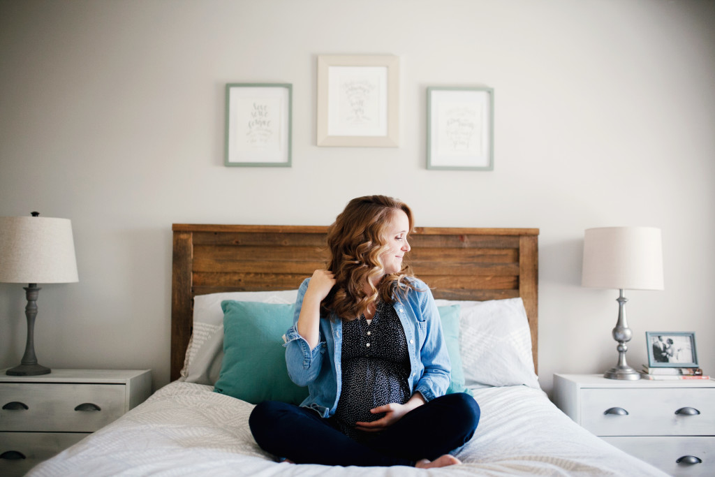 Cozy Winter Maternity Pictures