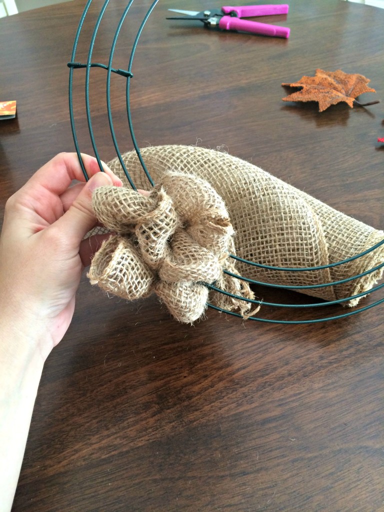 How To Make A Fall Burlap Bubble Wreath - Sobremesa Stories